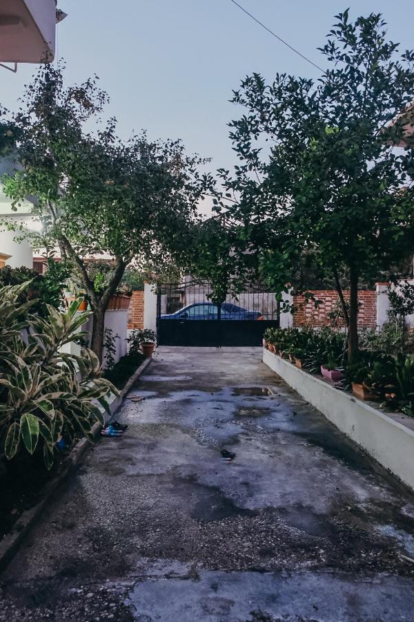 Apartments Mehmeti Vlore Luaran gambar