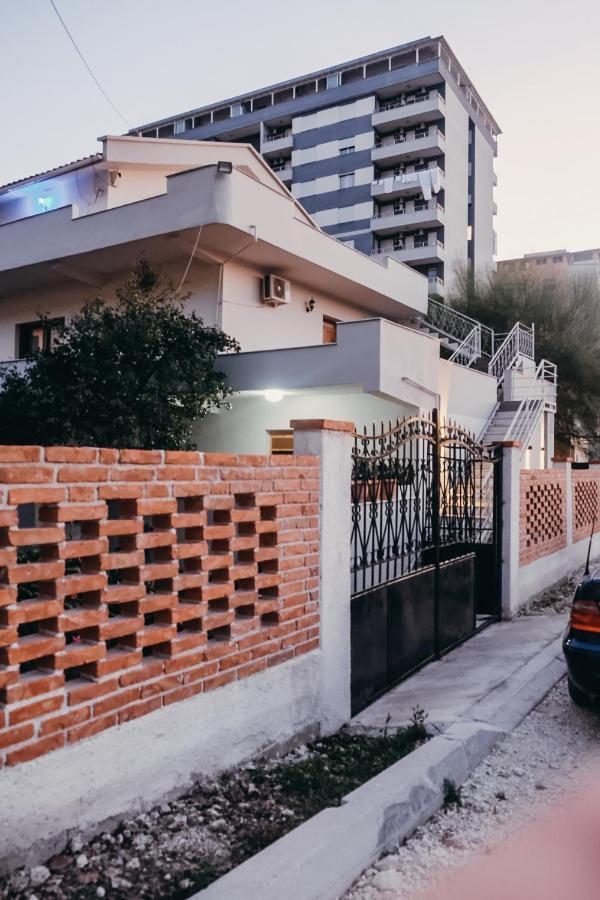 Apartments Mehmeti Vlore Luaran gambar